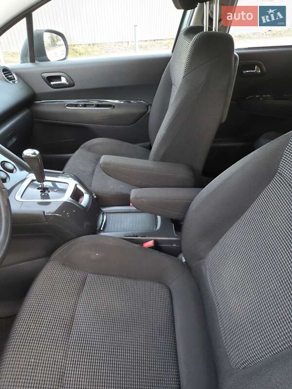 Микровэн Peugeot 5008 2010 в Львове фото 31 Микровэн Peugeot 5008 2010 в Львове