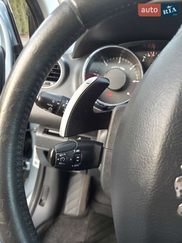 Микровэн Peugeot 5008 2010 в Львове фото 54 Микровэн Peugeot 5008 2010 в Львове