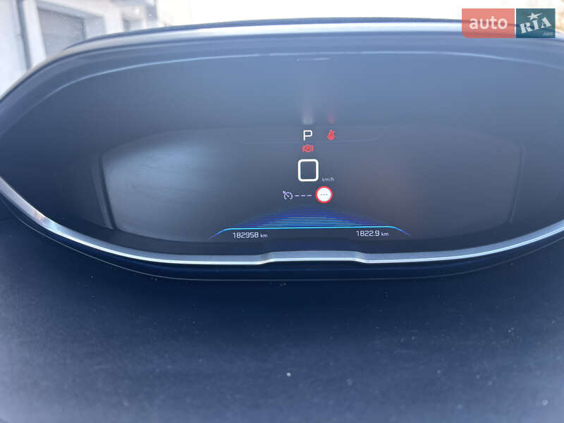 Внедорожник / Кроссовер Peugeot 5008 2017 в Тернополе