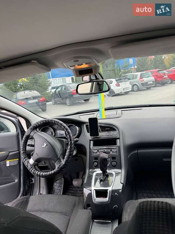 Микровэн Peugeot 5008 2011 в Богуславе