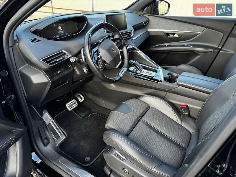 Внедорожник / Кроссовер Peugeot 5008 2020 в Луцке