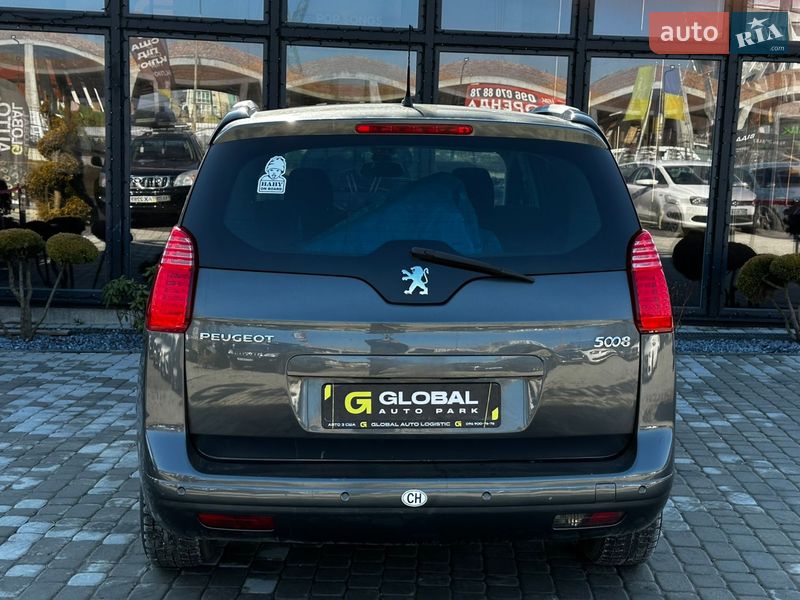 Микровэн Peugeot 5008 2010 в Львове
