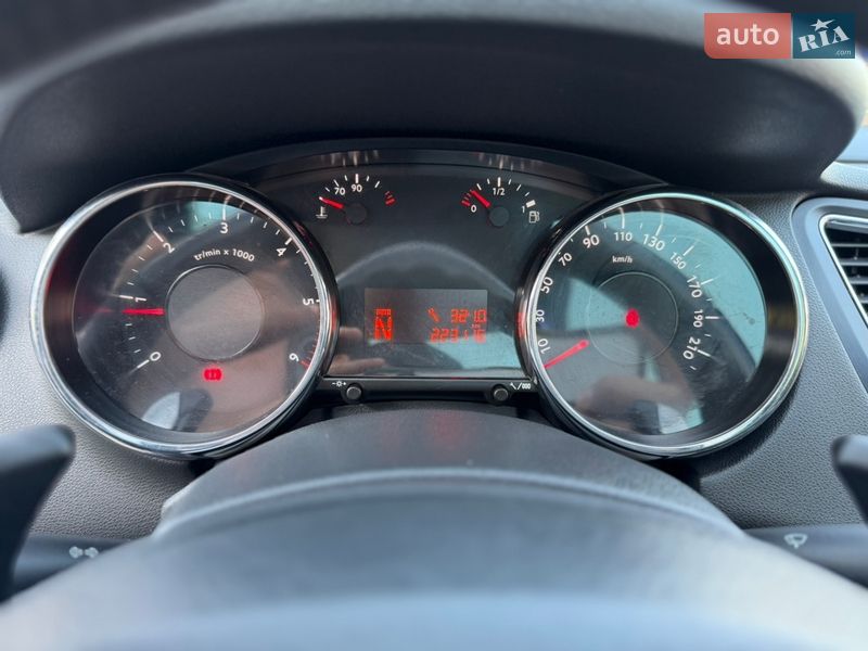 Микровэн Peugeot 5008 2013 в Стрые