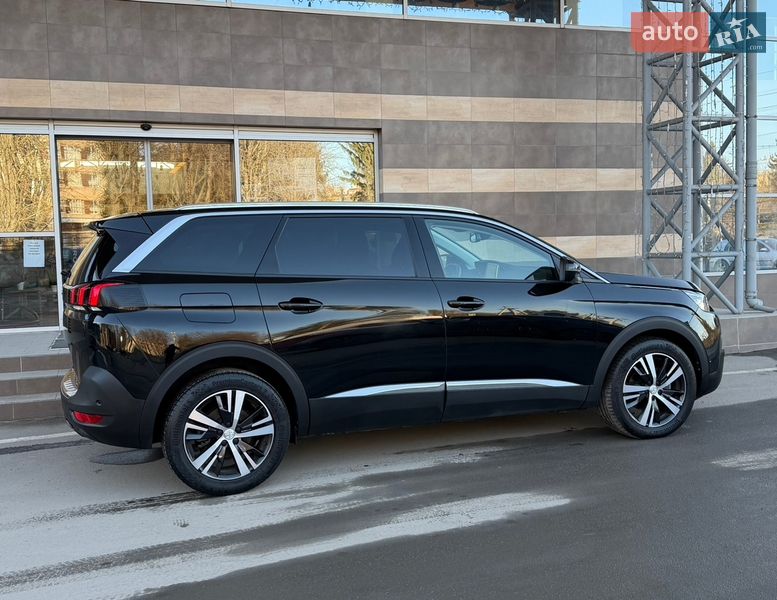 Внедорожник / Кроссовер Peugeot 5008 2019 в Тернополе