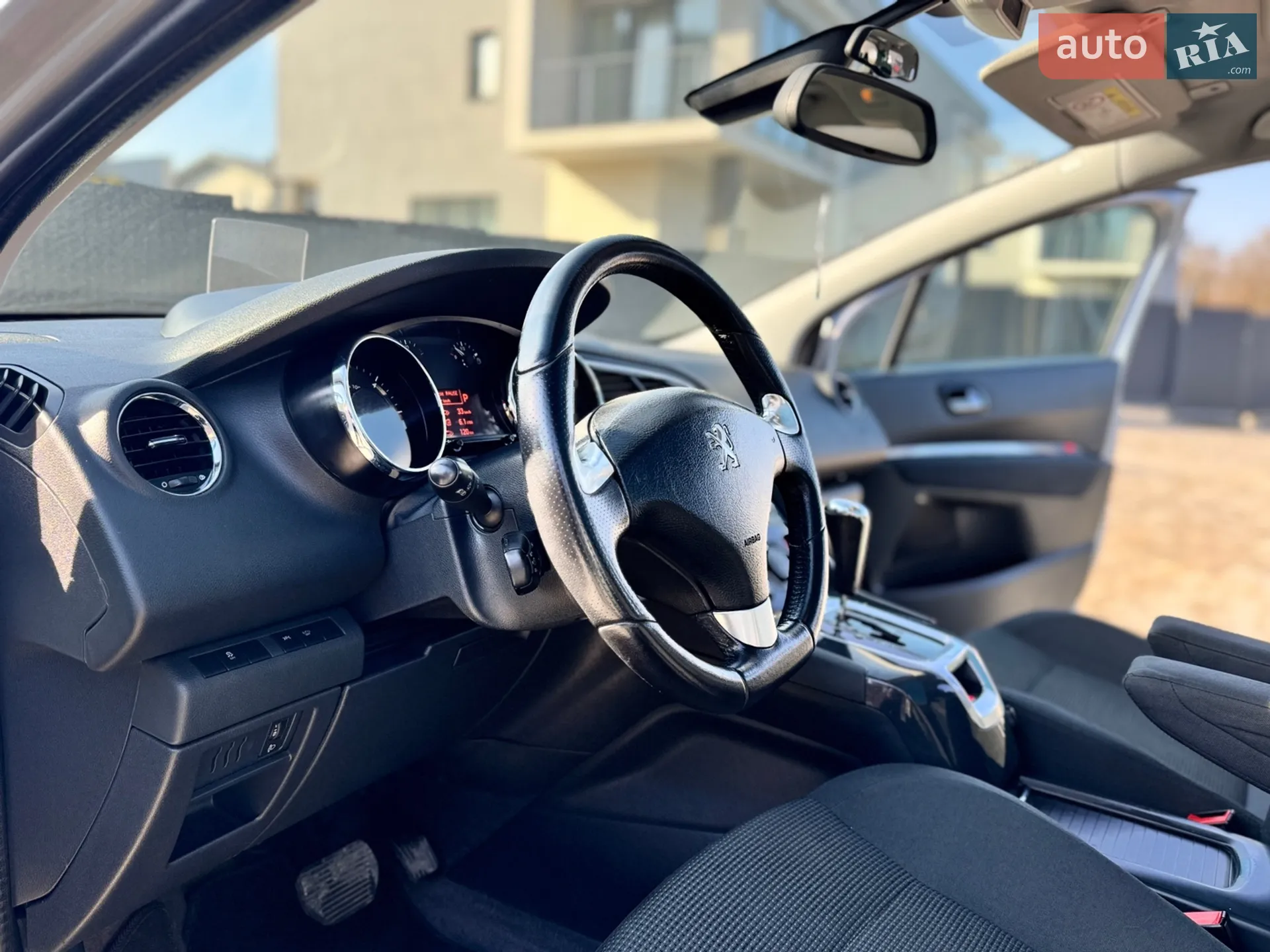 2015 Peugeot 5008 - мініатюра 11