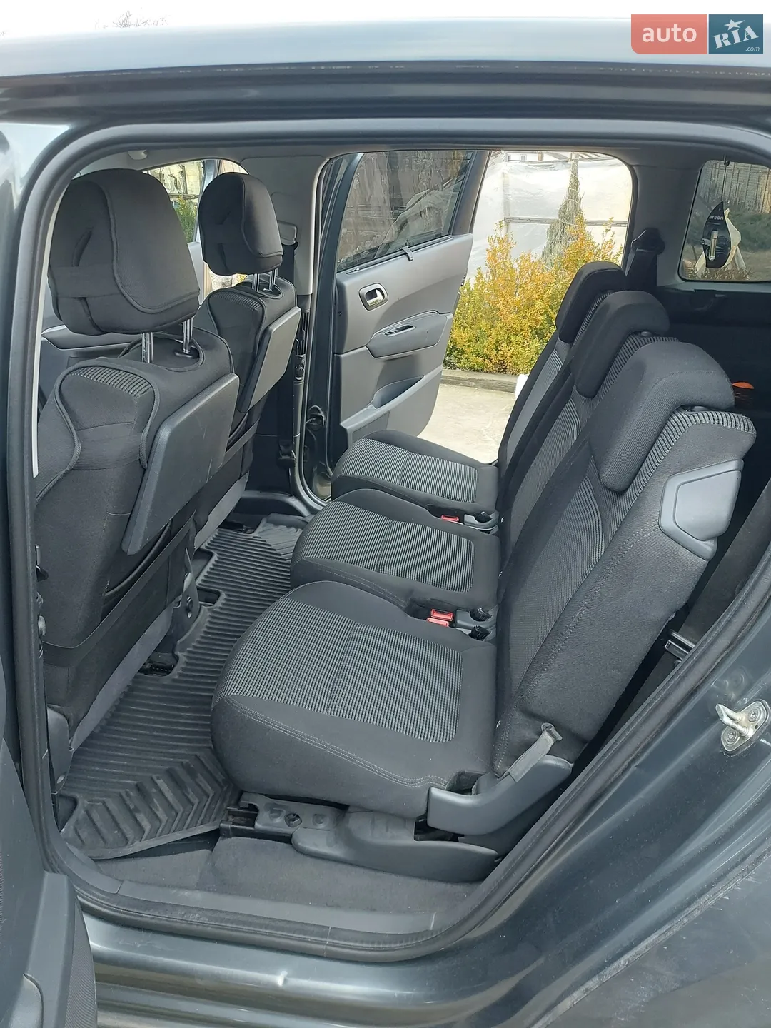 2010 Peugeot 5008 - мініатюра 10