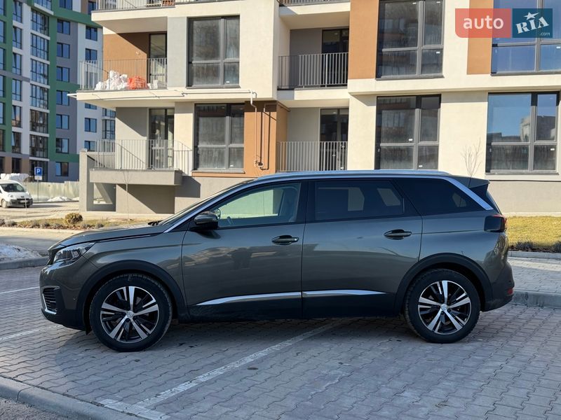 Внедорожник / Кроссовер Peugeot 5008 2017 в Тернополе