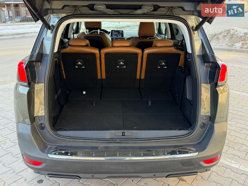 Внедорожник / Кроссовер Peugeot 5008 2017 в Тернополе