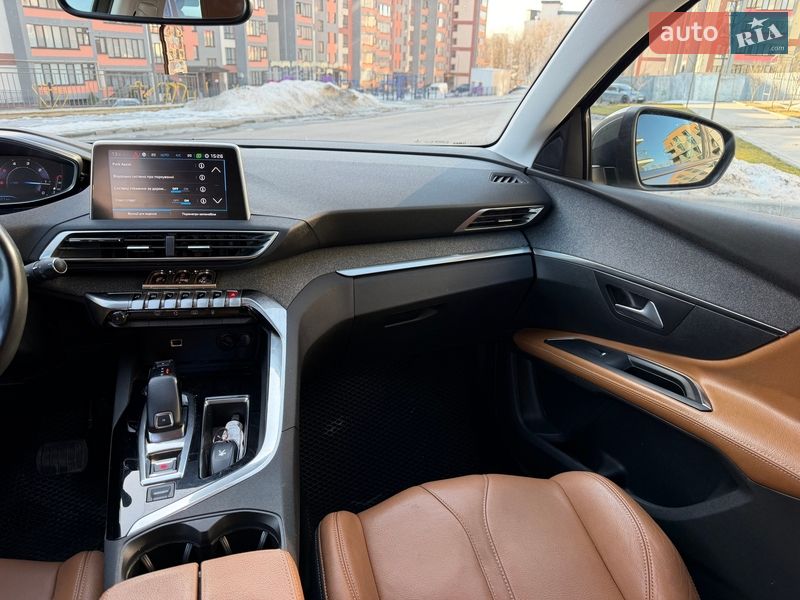 Внедорожник / Кроссовер Peugeot 5008 2017 в Тернополе