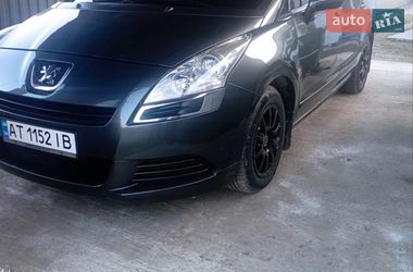 Микровэн Peugeot 5008 2011 в Ивано-Франковске