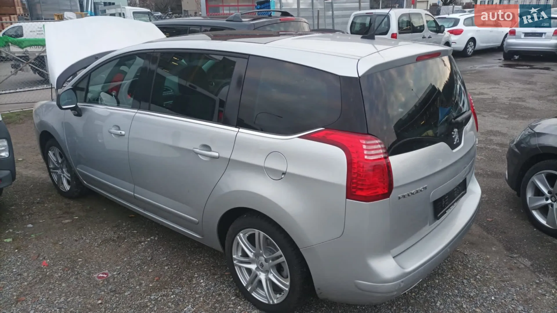 2010 Peugeot 5008 - мініатюра 3