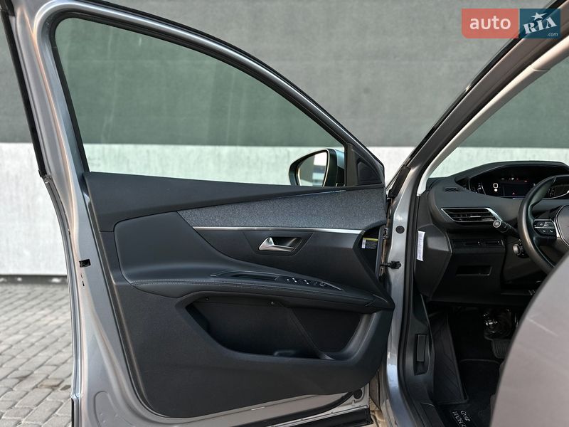 Внедорожник / Кроссовер Peugeot 5008 2020 в Тернополе