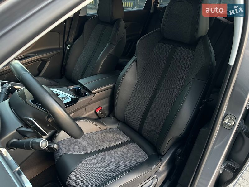 Внедорожник / Кроссовер Peugeot 5008 2020 в Тернополе
