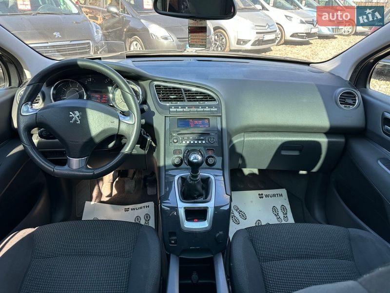 Микровэн Peugeot 5008 2013 в Смеле