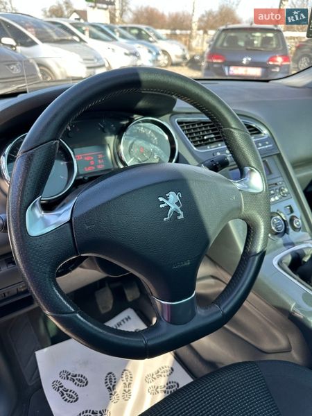 Микровэн Peugeot 5008 2013 в Смеле
