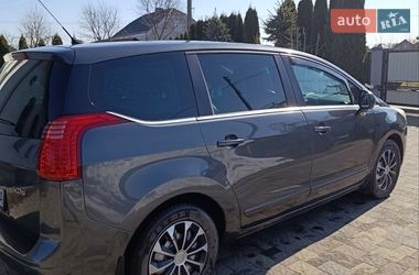 Микровэн Peugeot 5008 2009 в Городке