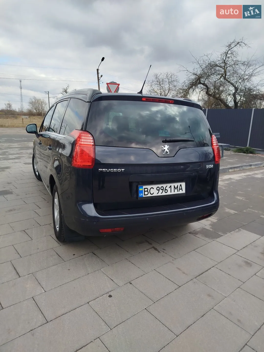2014 Peugeot 5008 - мініатюра 13
