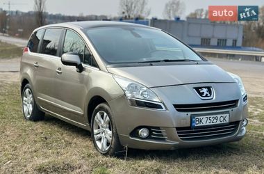 Микровэн Peugeot 5008 2011 в Ровно