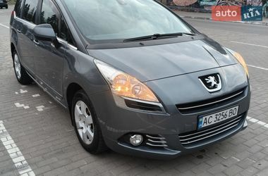 Микровэн Peugeot 5008 2011 в Луцке
