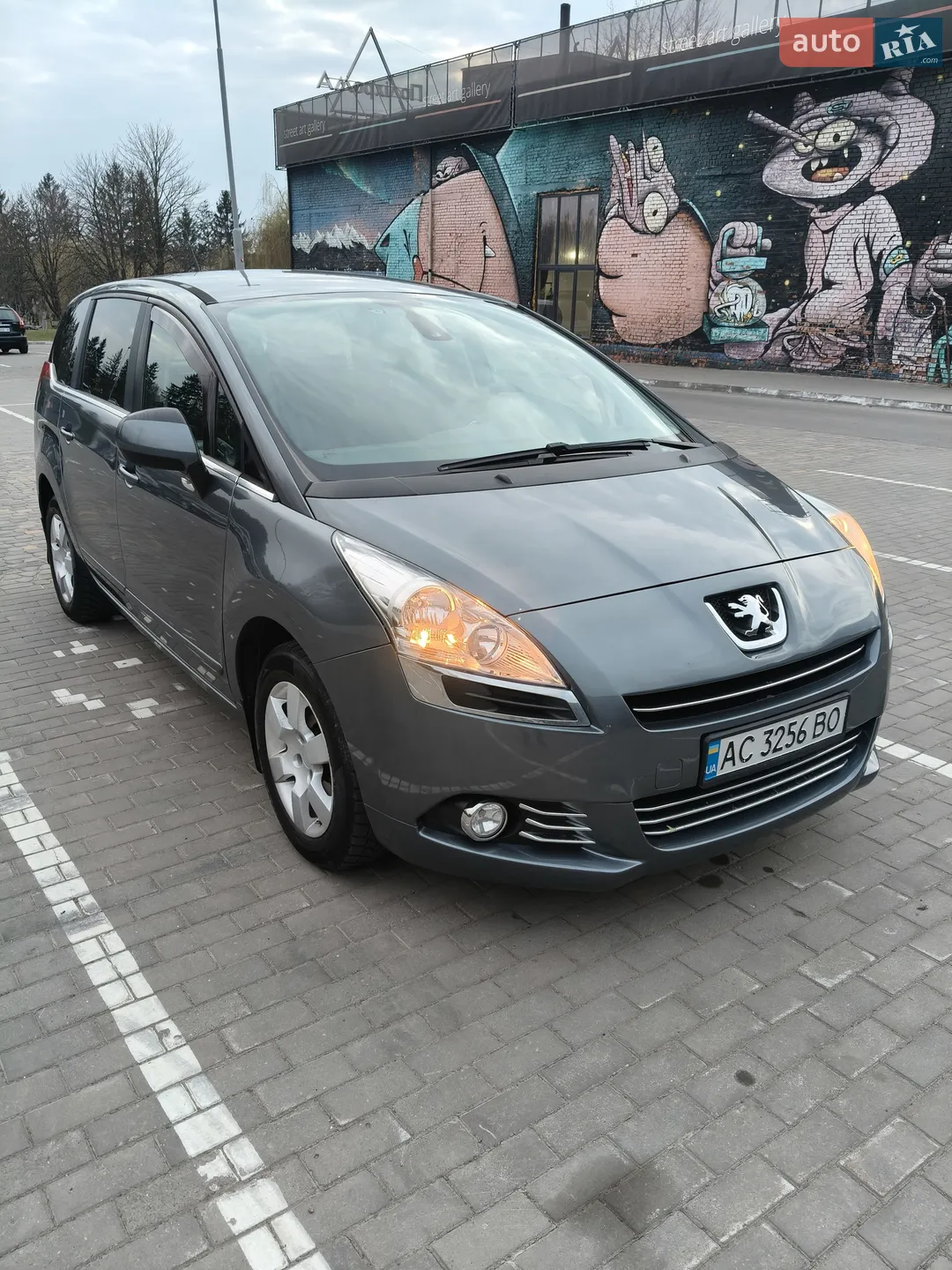 2011 Peugeot 5008 - фото 1