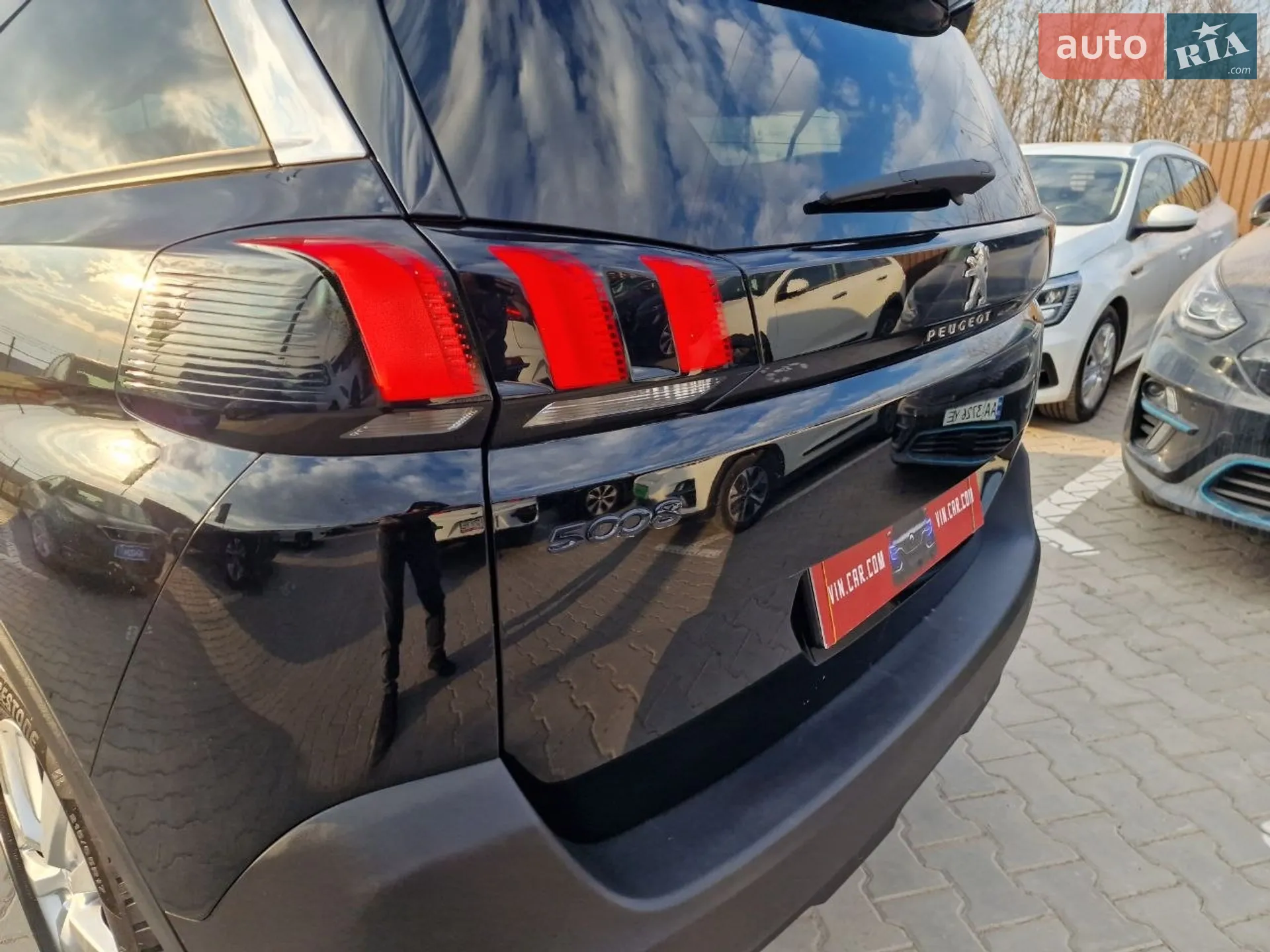 2019 Peugeot 5008 - мініатюра 18