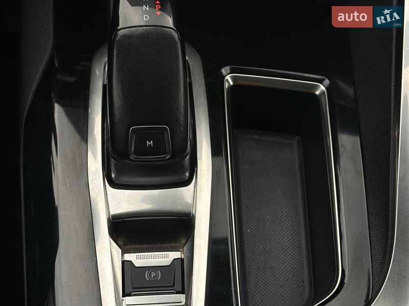 Внедорожник / Кроссовер Peugeot 5008 2017 в Львове фото 51 Внедорожник / Кроссовер Peugeot 5008 2017 в Львове