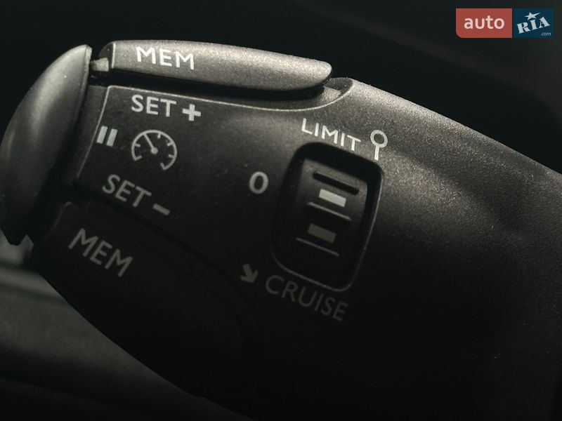 Внедорожник / Кроссовер Peugeot 5008 2017 в Львове фото 53 Внедорожник / Кроссовер Peugeot 5008 2017 в Львове