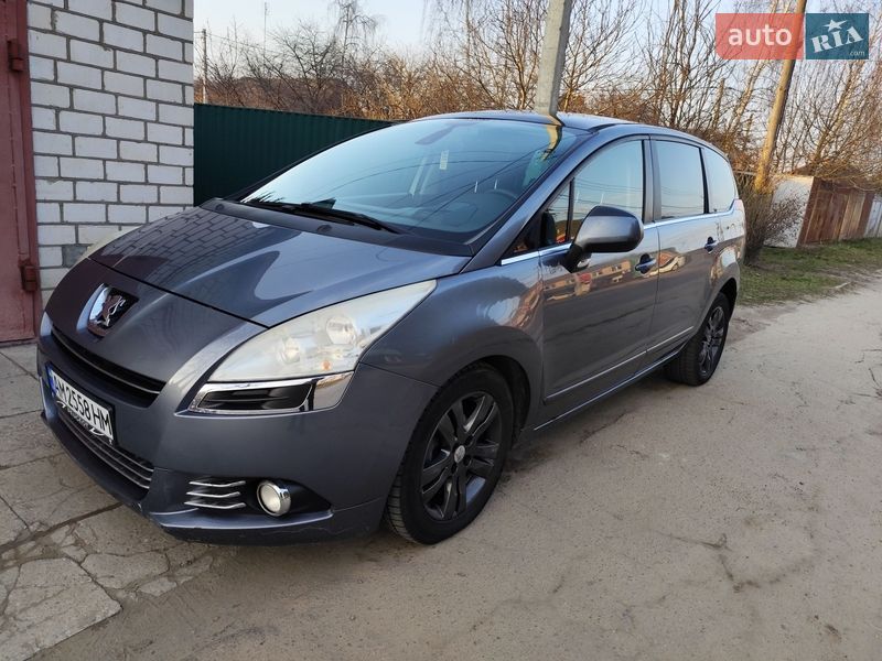 Peugeot 5008 2011 Peugeot 5008 2011