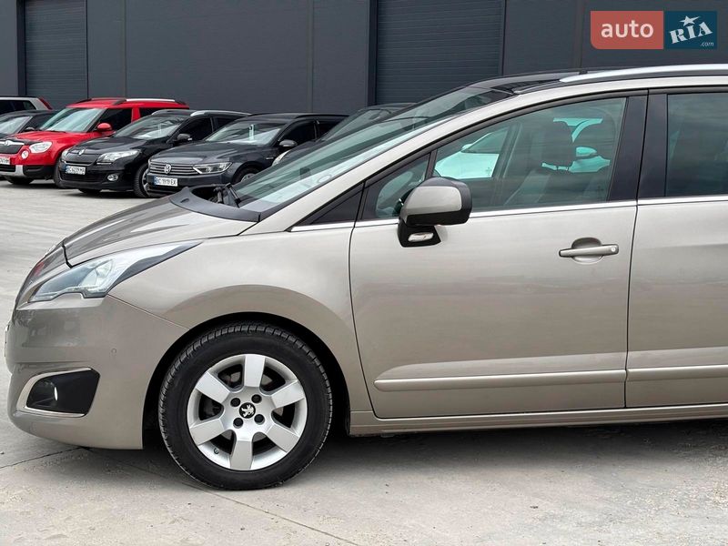 Микровэн Peugeot 5008 2014 в Львове фото 6 Микровэн Peugeot 5008 2014 в Львове