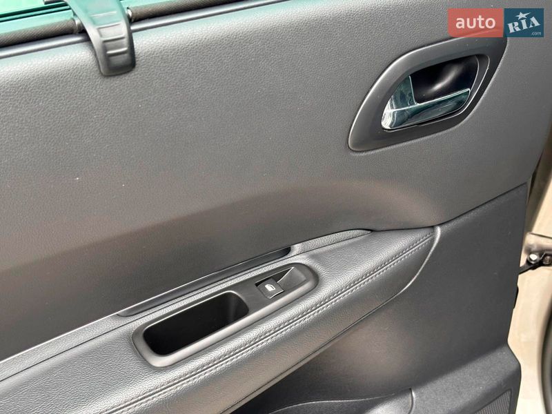 Микровэн Peugeot 5008 2014 в Львове фото 34 Микровэн Peugeot 5008 2014 в Львове