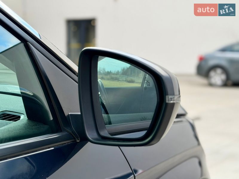 Внедорожник / Кроссовер Peugeot 5008 2019 в Луцке