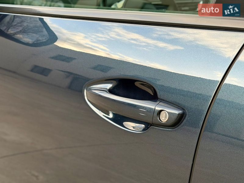 Внедорожник / Кроссовер Peugeot 5008 2019 в Луцке