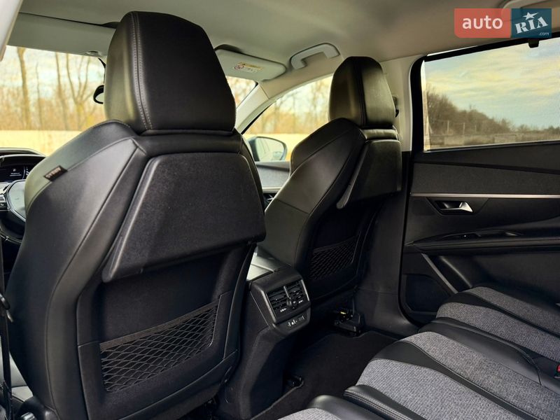 Внедорожник / Кроссовер Peugeot 5008 2019 в Луцке
