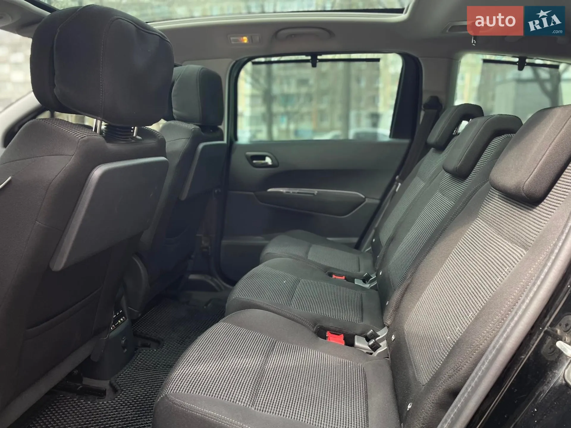 2010 Peugeot 5008 - мініатюра 24