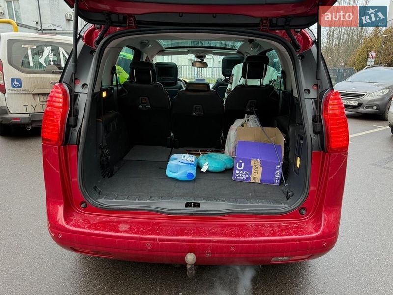 Микровэн Peugeot 5008 2011 в Киеве