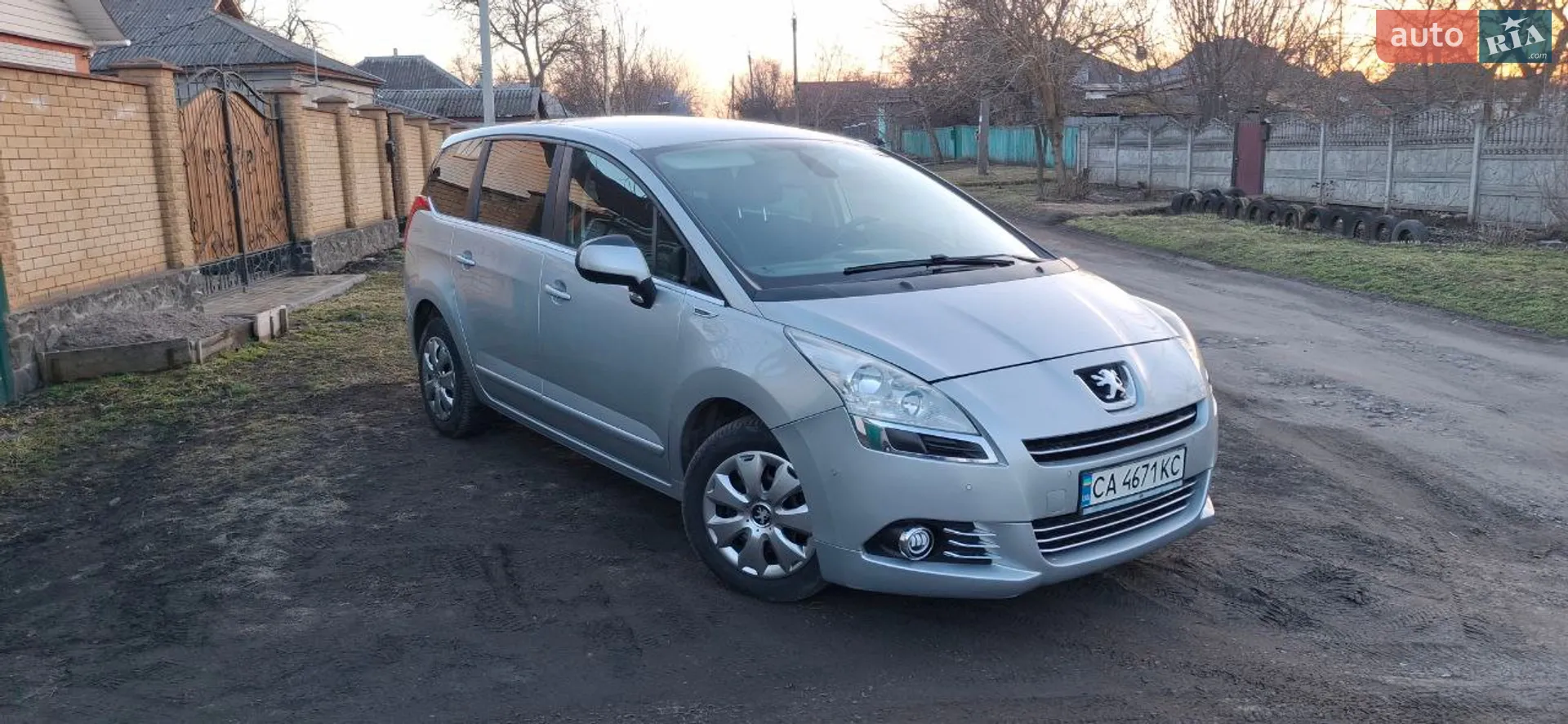 2011 Peugeot 5008 - мініатюра 2