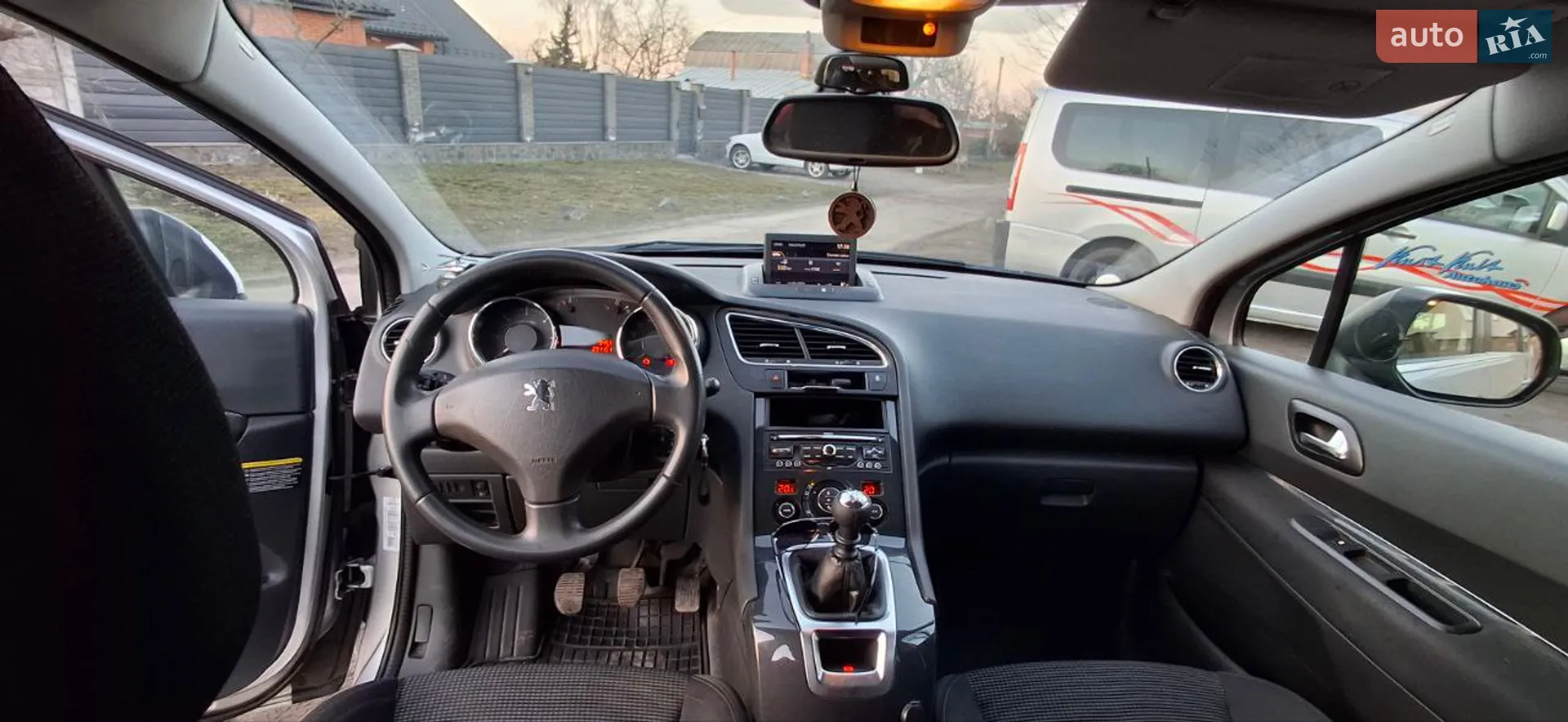 2011 Peugeot 5008 - мініатюра 15