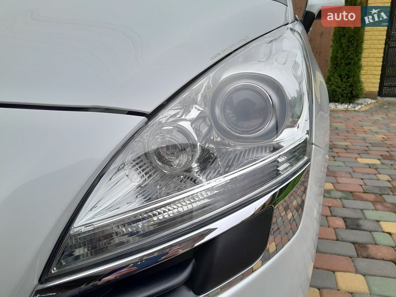 Микровэн Peugeot 5008 2013 в Калуше