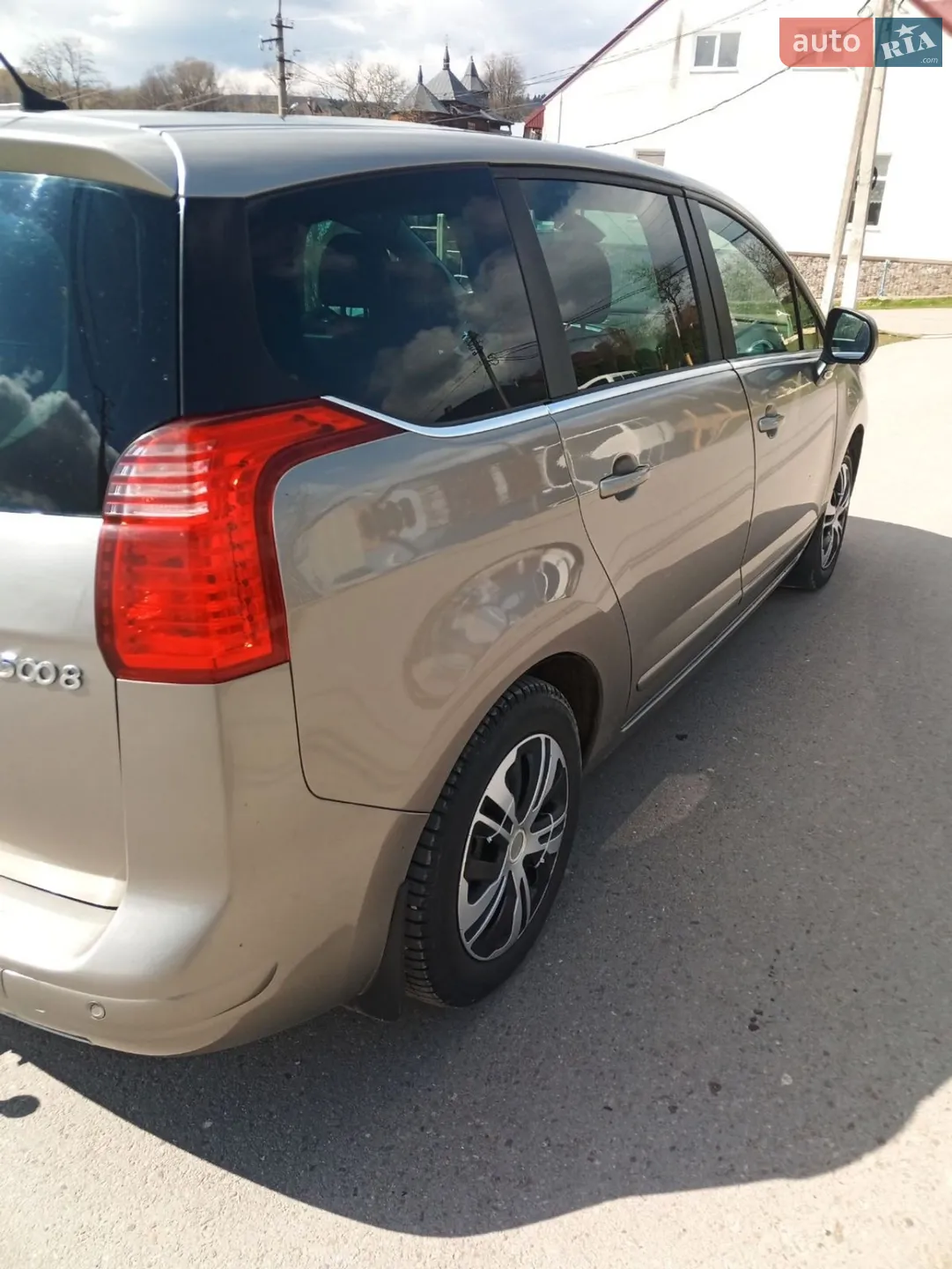 2010 Peugeot 5008 - мініатюра 11