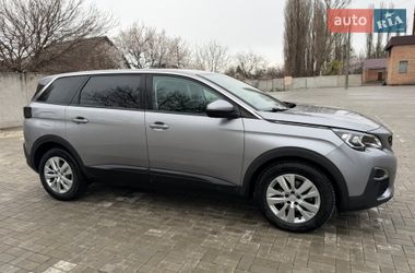 Внедорожник / Кроссовер Peugeot 5008 2020 в Черкассах