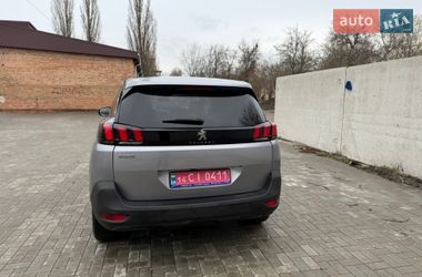 Внедорожник / Кроссовер Peugeot 5008 2020 в Черкассах