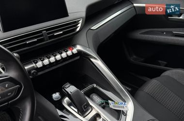 Внедорожник / Кроссовер Peugeot 5008 2020 в Черкассах