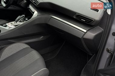 Внедорожник / Кроссовер Peugeot 5008 2020 в Черкассах