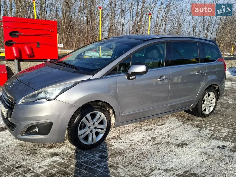 Peugeot 5008