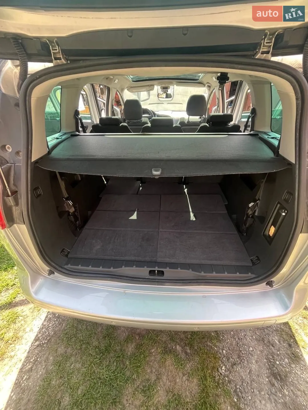 2011 Peugeot 5008 - мініатюра 13
