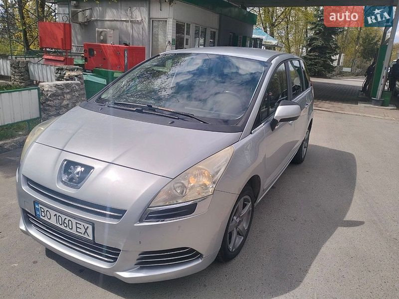 Peugeot 5008 2010