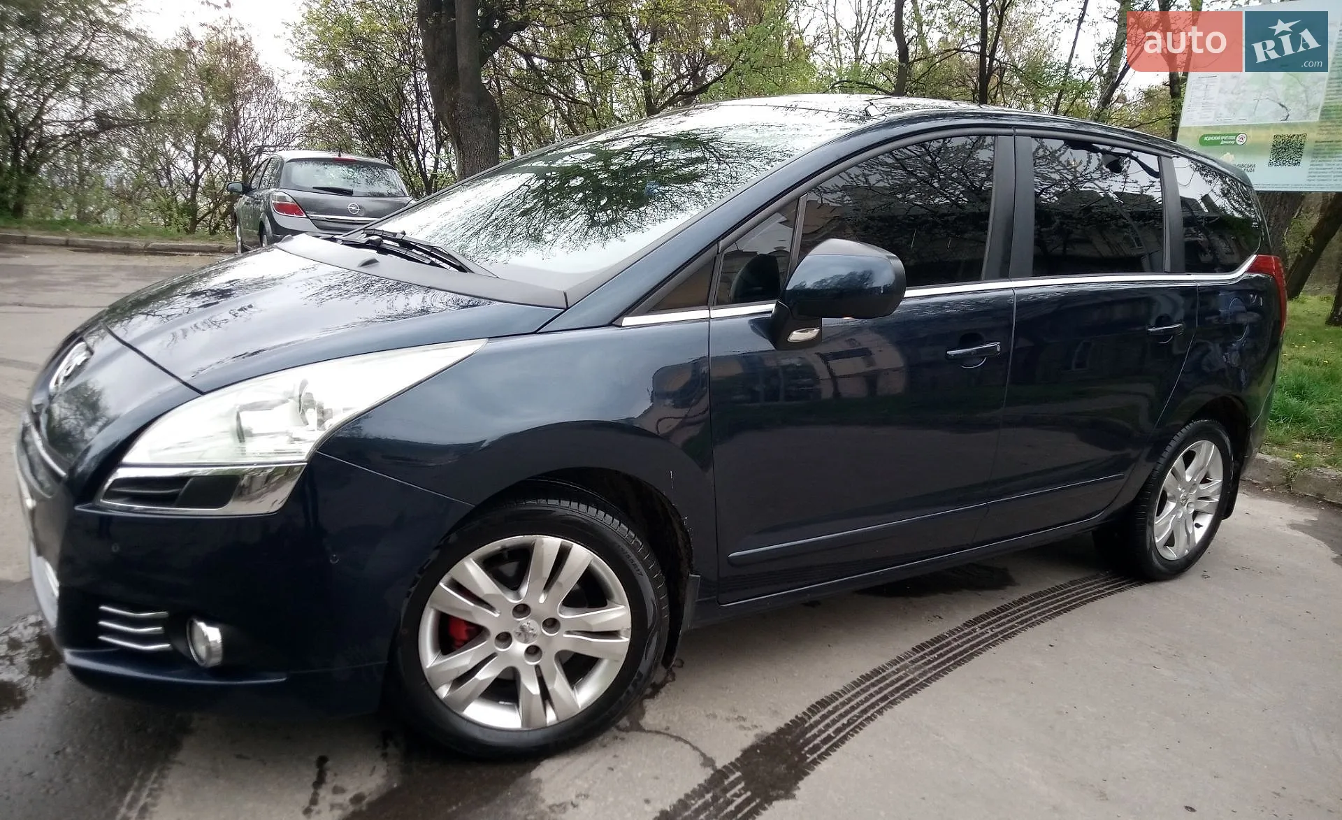 Peugeot 5008 2011 VIN VF30ARHE8BS087308 фото оголошення 2 з 5