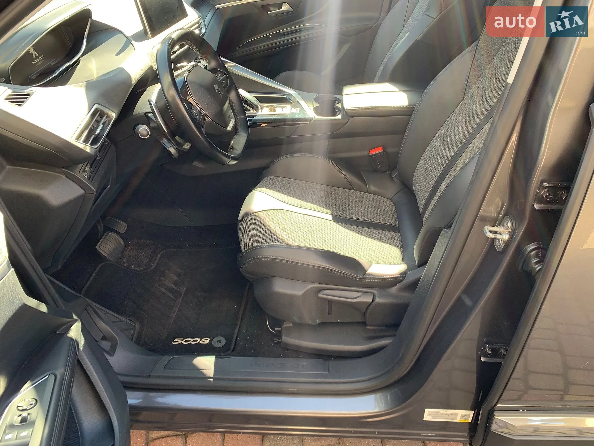 2019 Peugeot 5008 - мініатюра 15