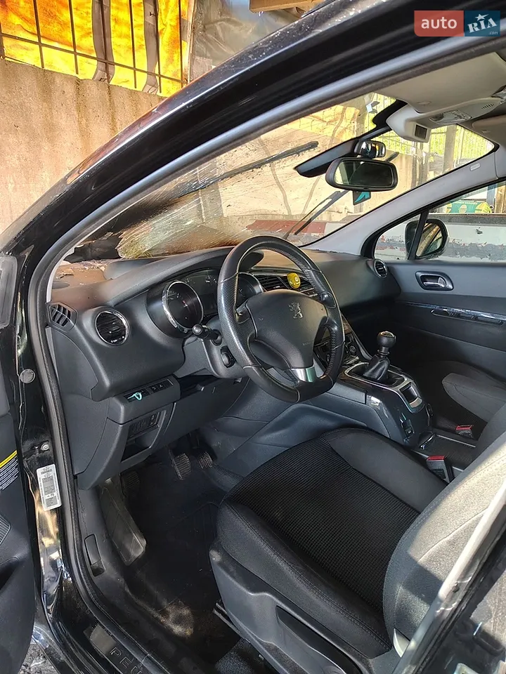 2010 Peugeot 5008 - мініатюра 22