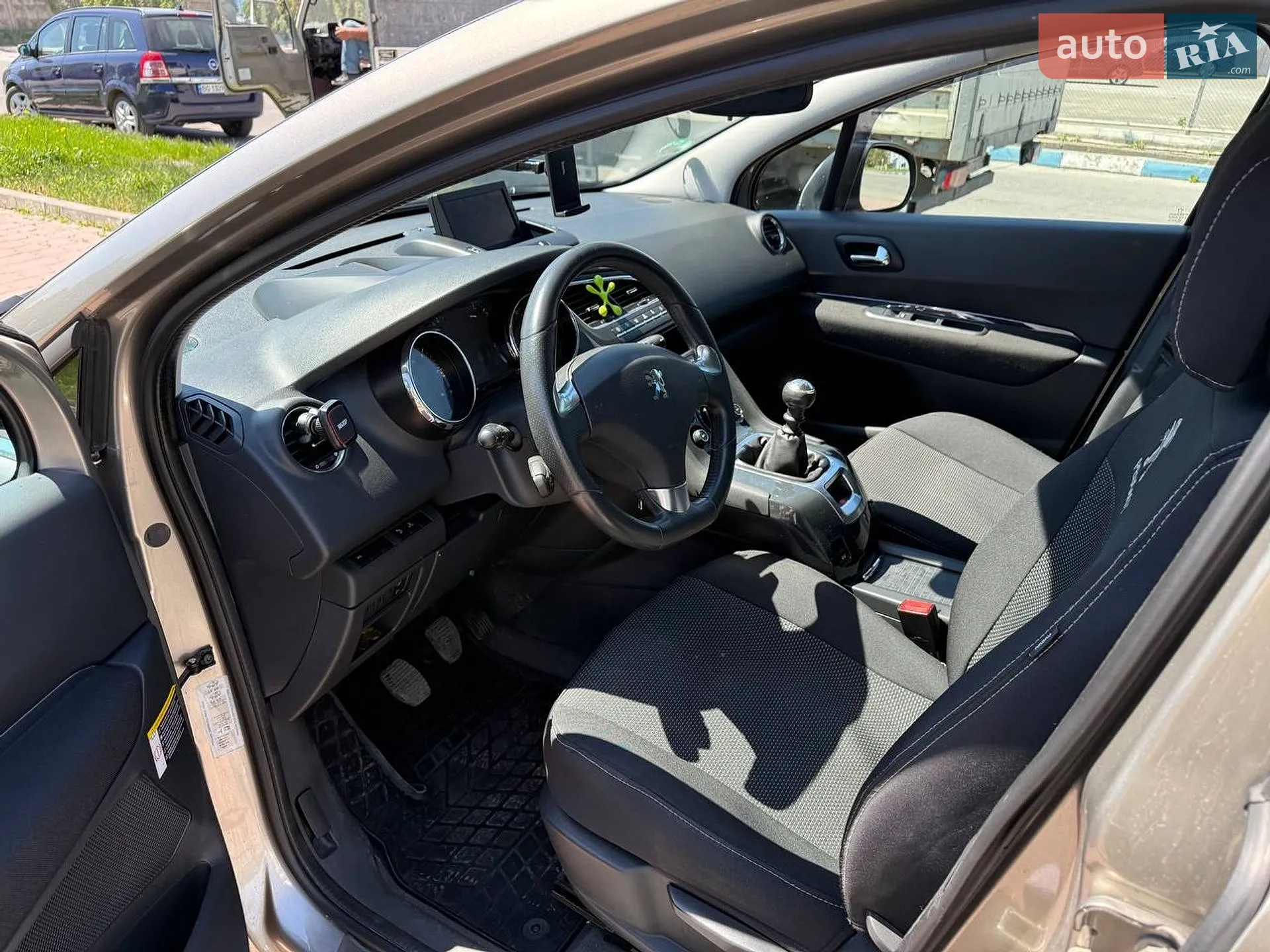 2011 Peugeot 5008 - мініатюра 9
